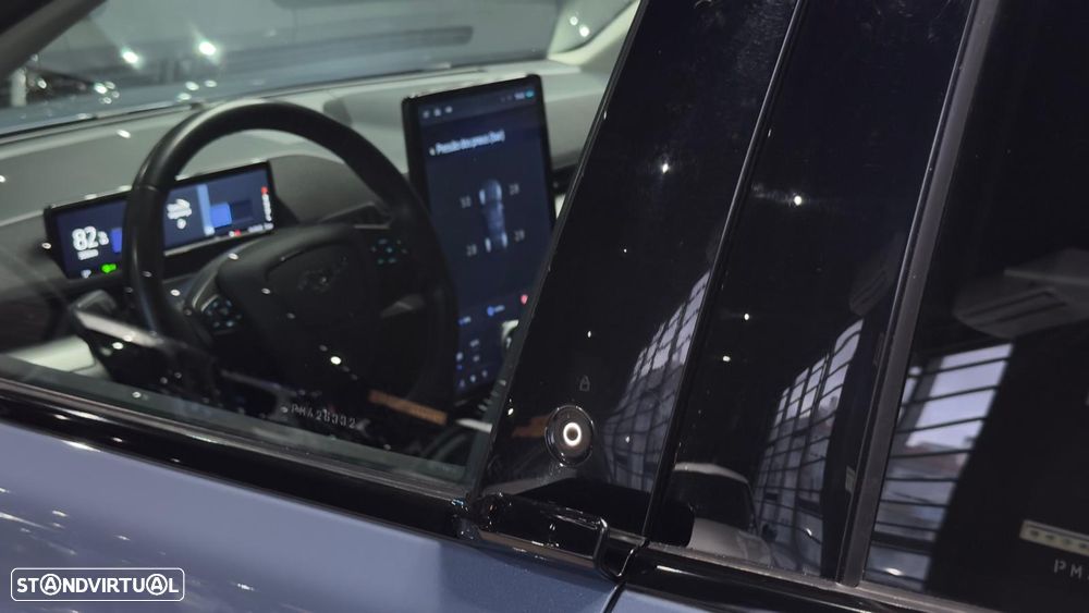 Ford Mustang Mach-E Standard - 20