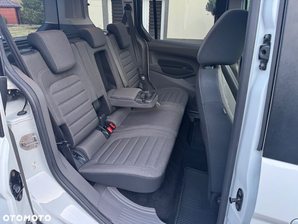 Ford Tourneo Connect 1.5 EcoBlue Titanium - 32