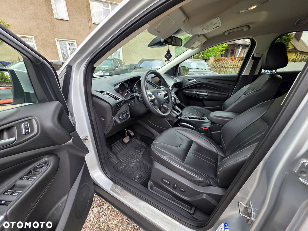 Ford Kuga - 12