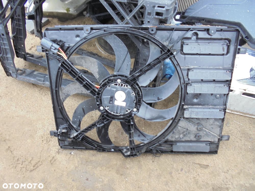 FORD FOCUS MK4 WENTYLATOR OBUDOWA EUROPA - 2