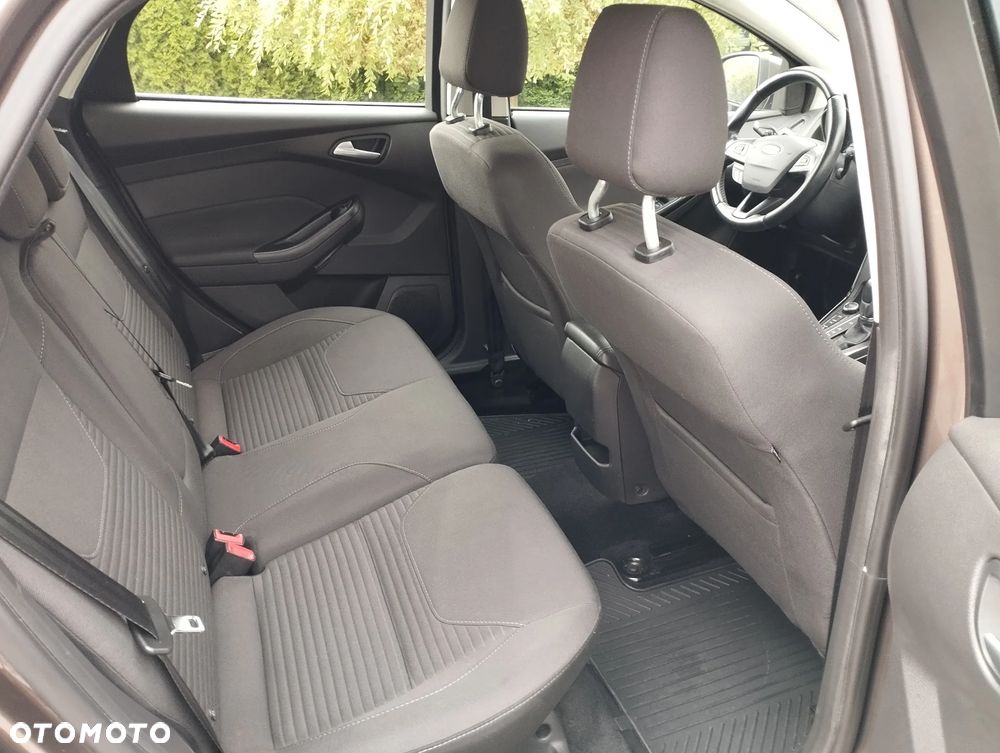 Ford Focus - 19
