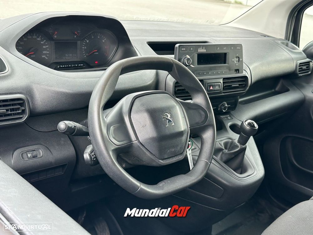 Peugeot Partner 1.5 BlueHDi Asphalt Longa - 4