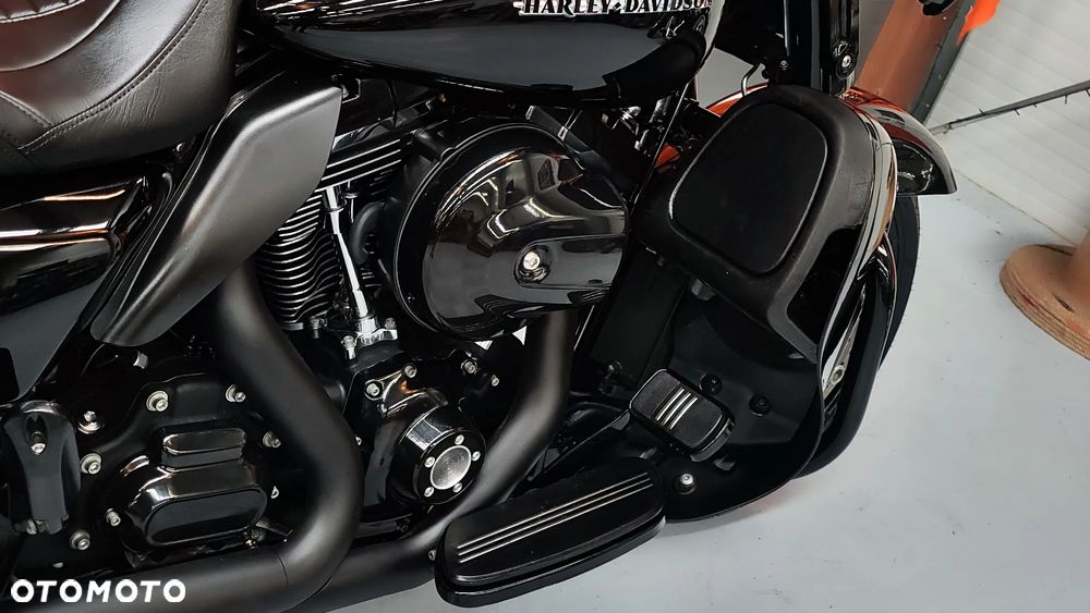 Harley-Davidson FLHXS Special - 11
