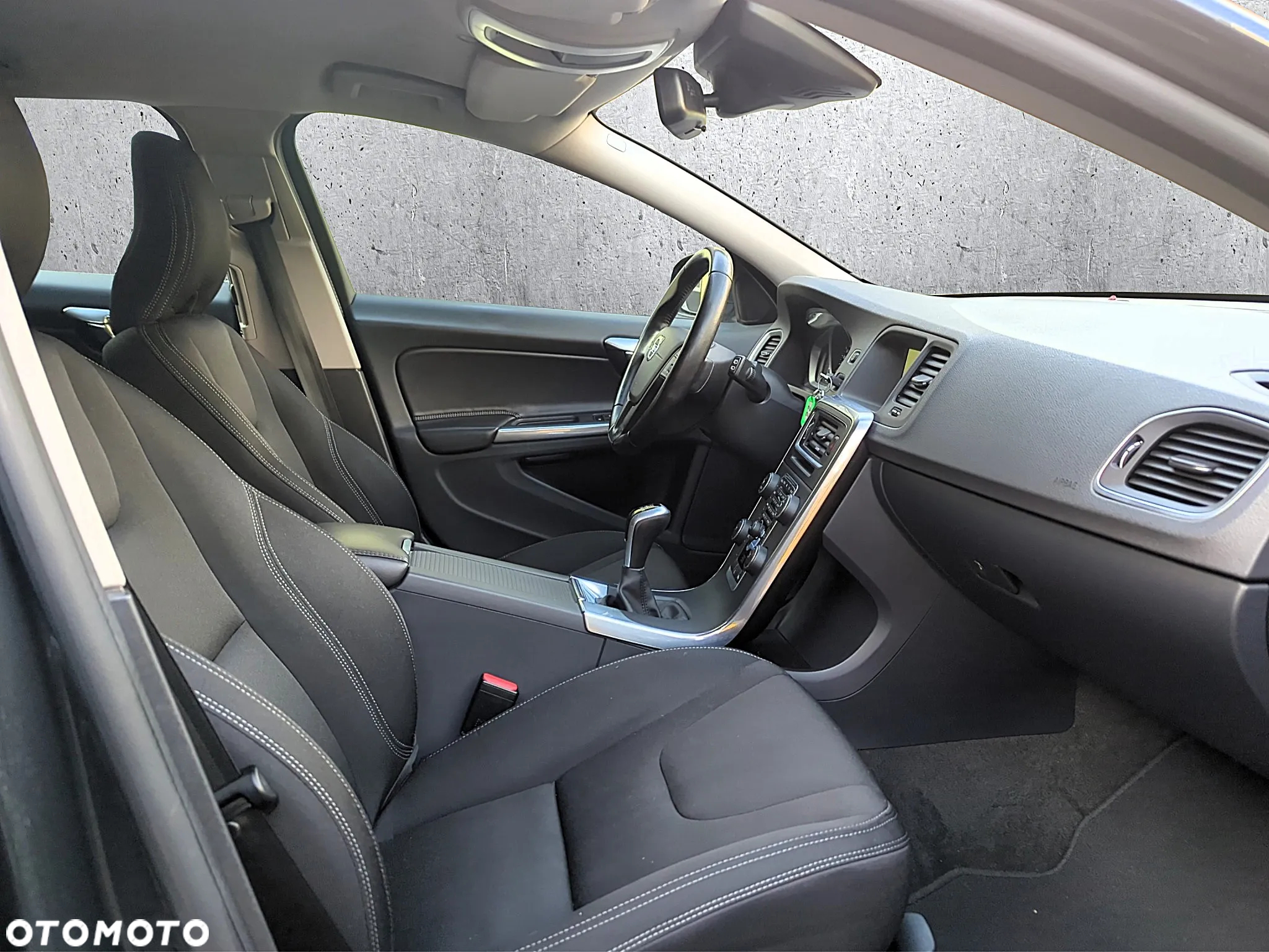 Volvo V60 D2 Drive-E Summum - 16
