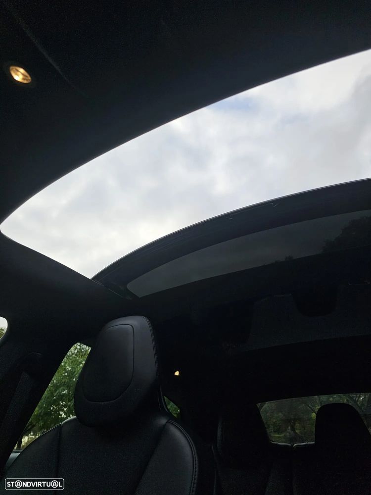 Tesla Model S - 22