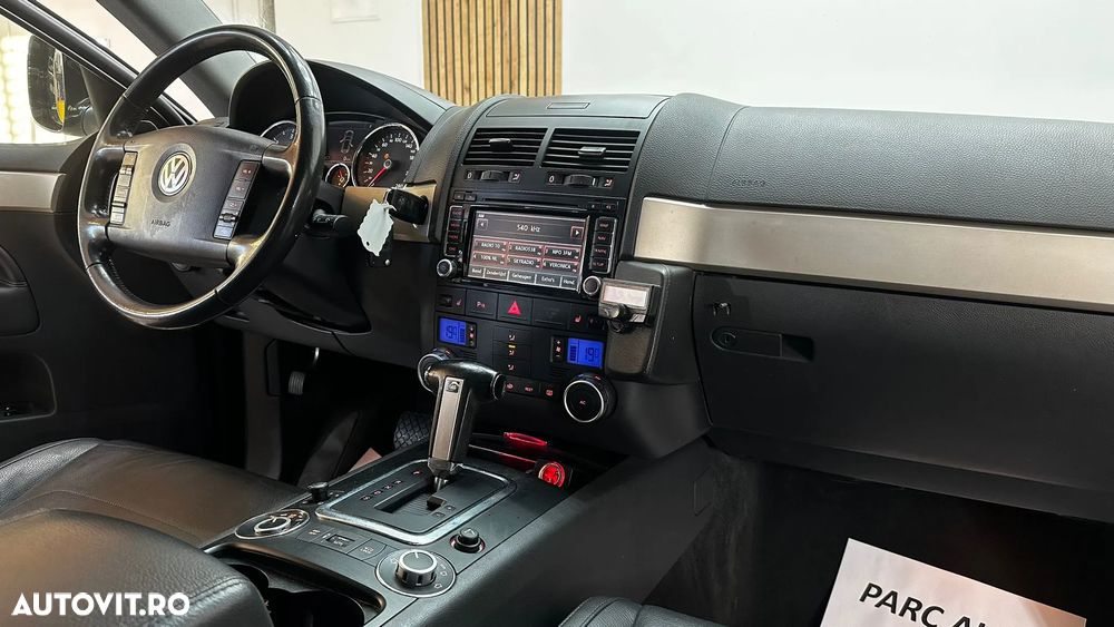 Volkswagen Touareg - 18