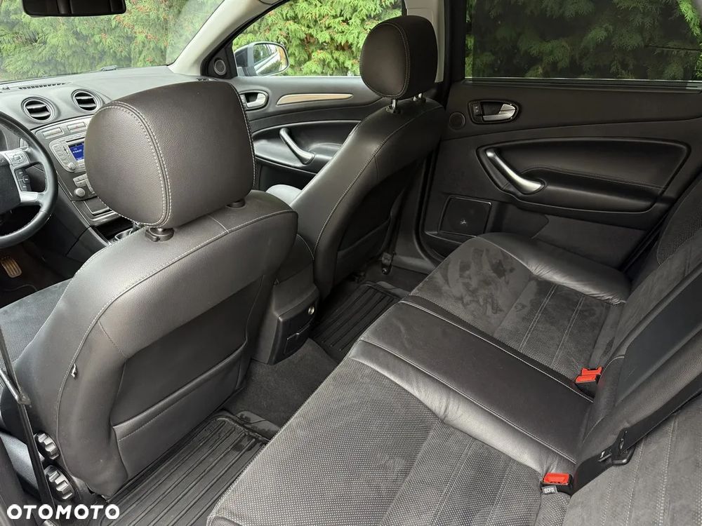 Ford Mondeo 2.0 TDCi Titanium X - 19