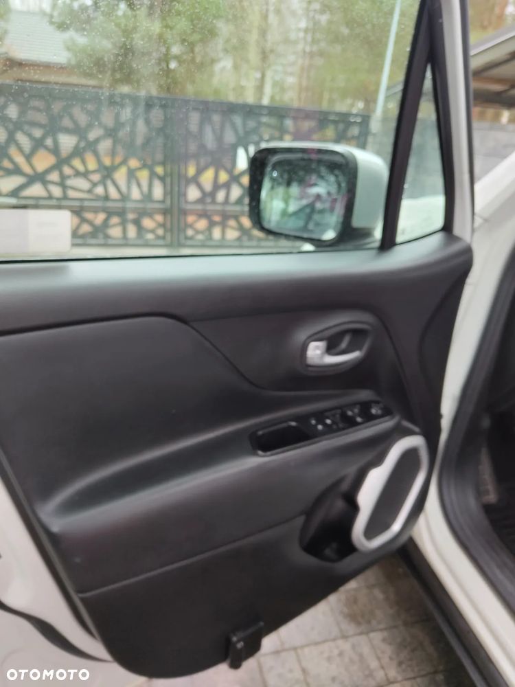 Jeep Renegade 1.4 MultiAir Limited FWD S&S - 29