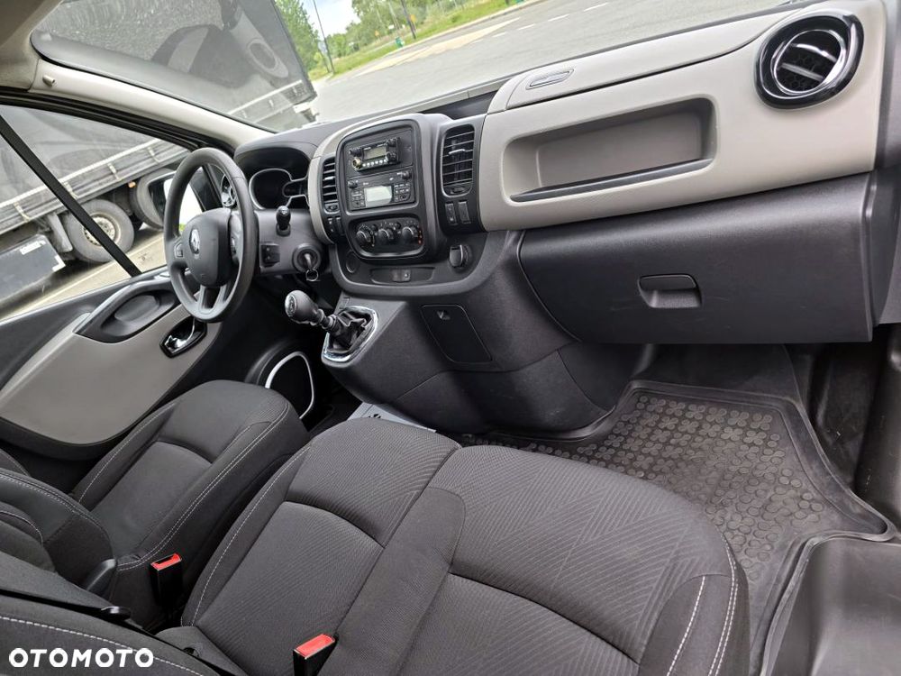 Renault Trafic - 24