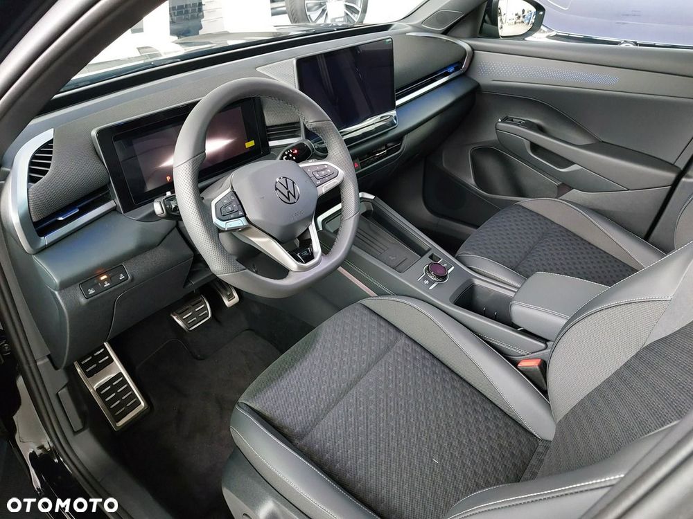 Volkswagen T-Roc - 11