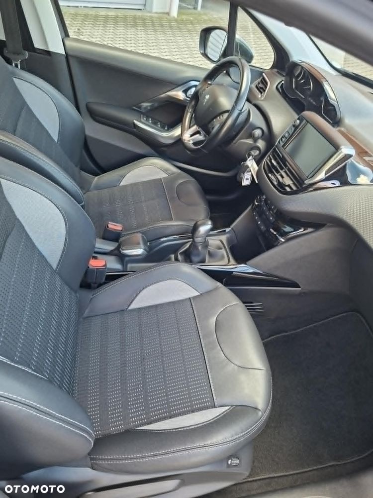 Peugeot 2008 BlueHDi 100 STOP & START Allure - 7