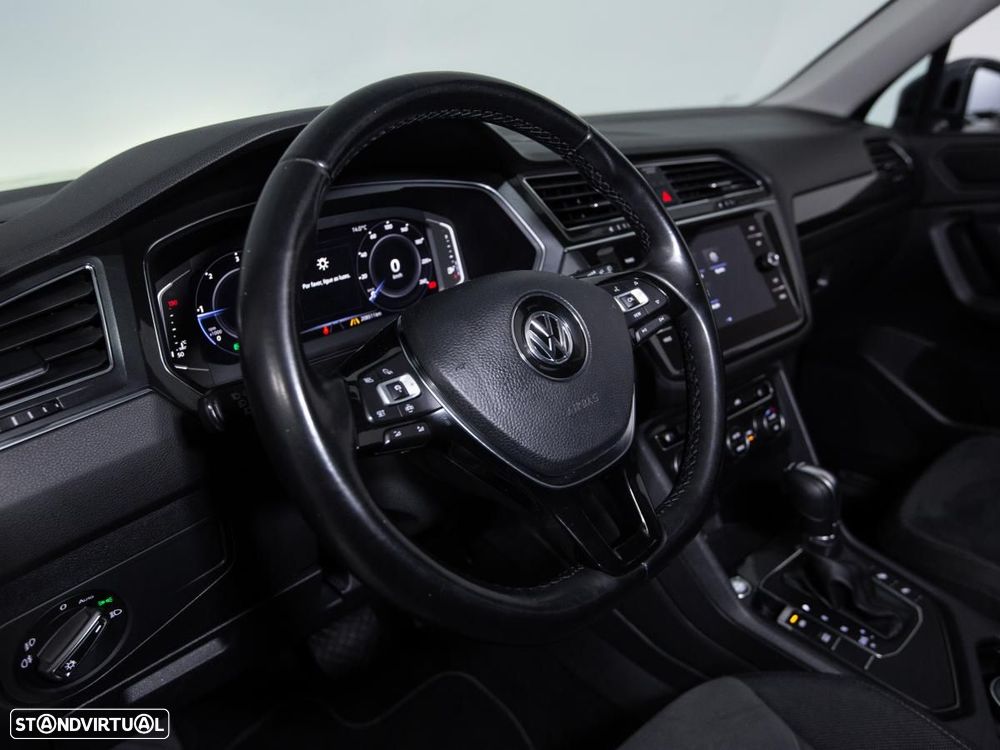 VW Tiguan Allspace 2.0 TDI Highine DSG - 17