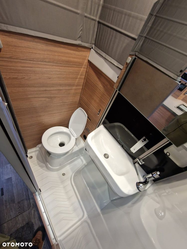 Weinsberg X-Cursion CUV 500 LT CUVISION 2 osobne łóżka FV23% - 36