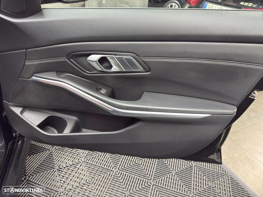 BMW 320 d Touring Line Sport Shadow Auto - 48