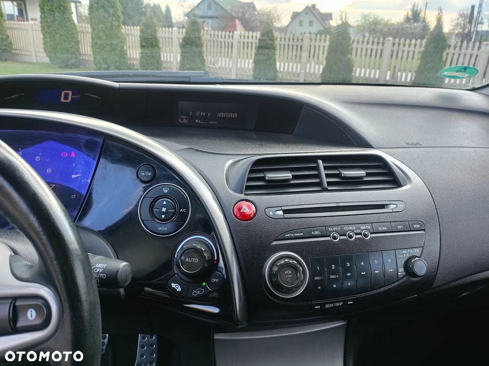 Honda Civic 1.4 Comfort - 24