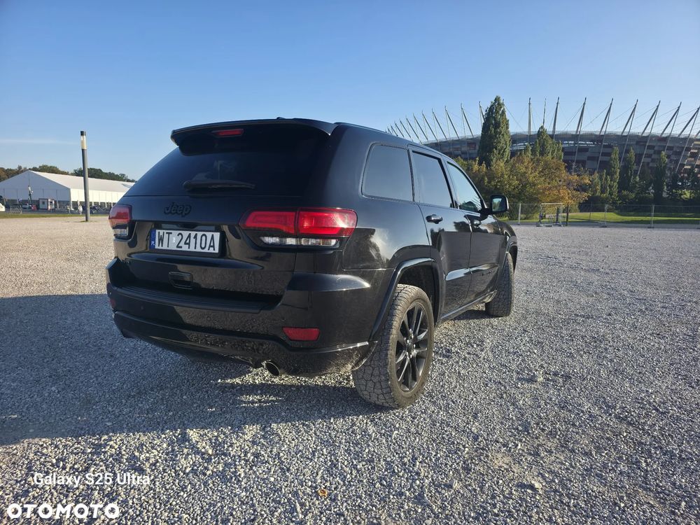 Jeep Grand Cherokee - 20