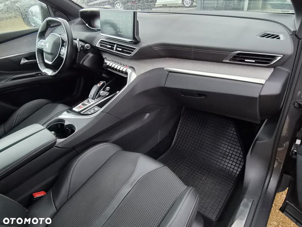 Peugeot 5008 2022 photo 5