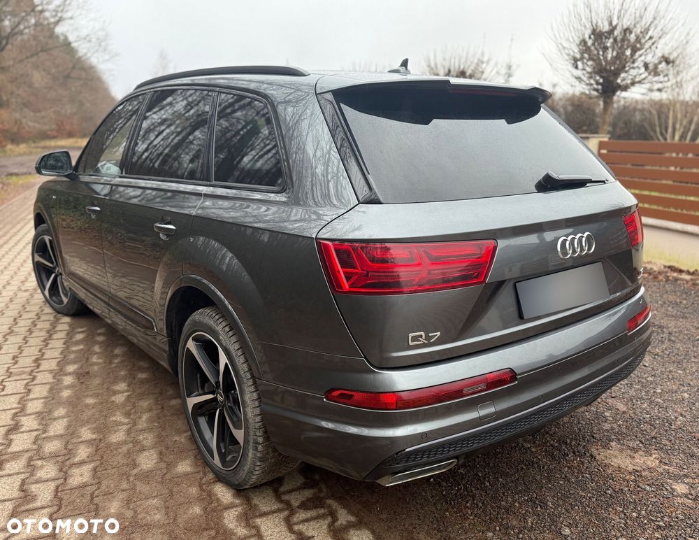 Audi Q7 - 8