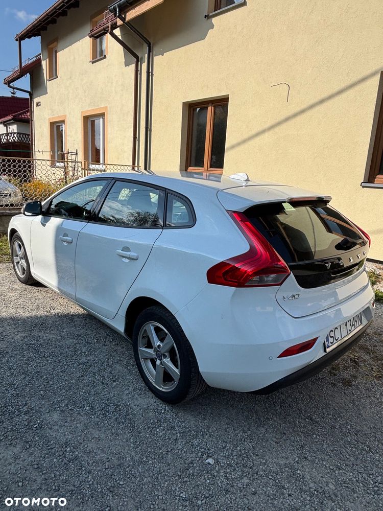 Volvo V40 - 2