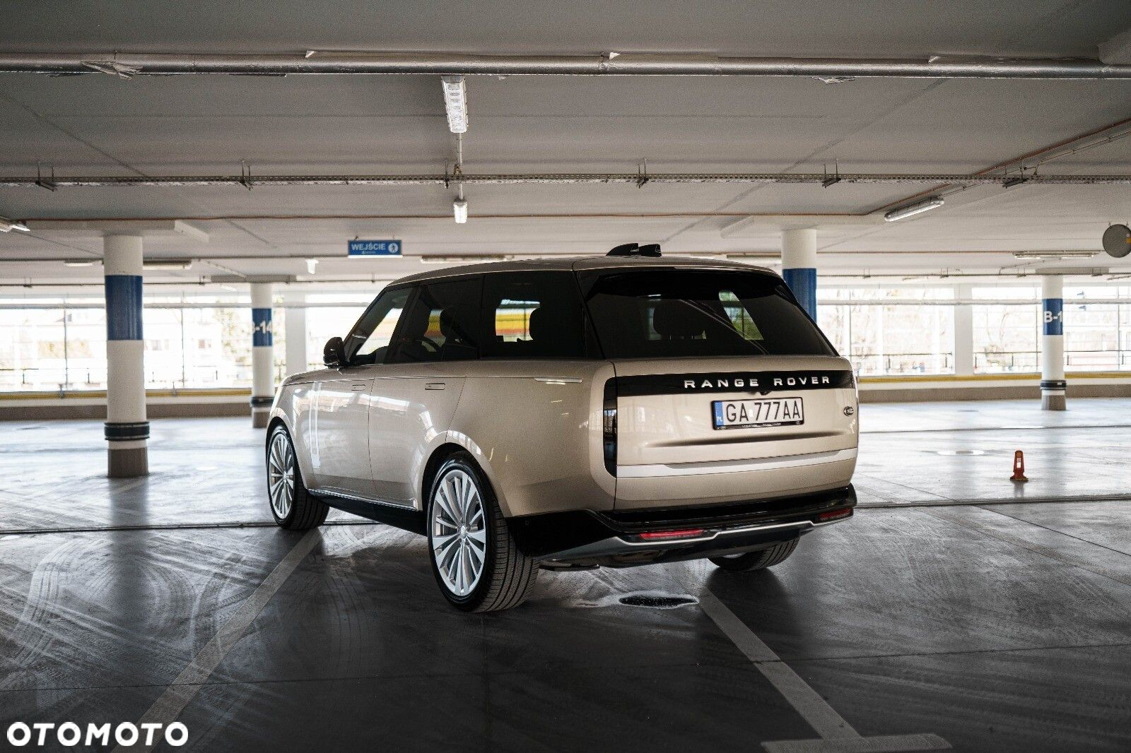 Land Rover Range Rover - 5