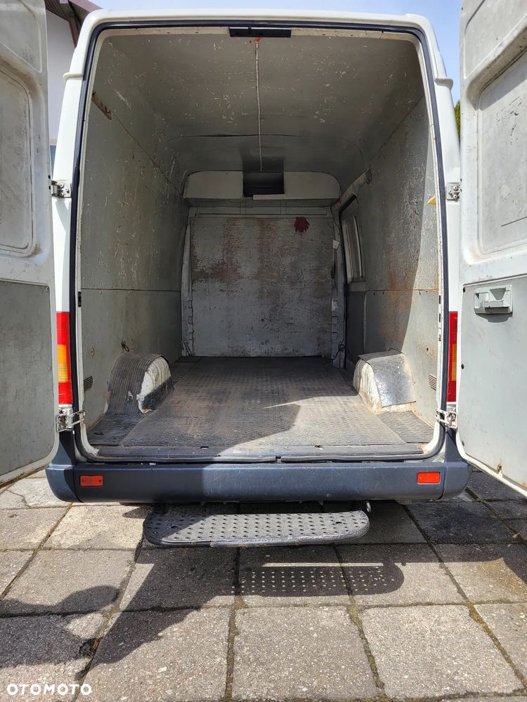 Volkswagen LT 35 2.8 TDI - 10