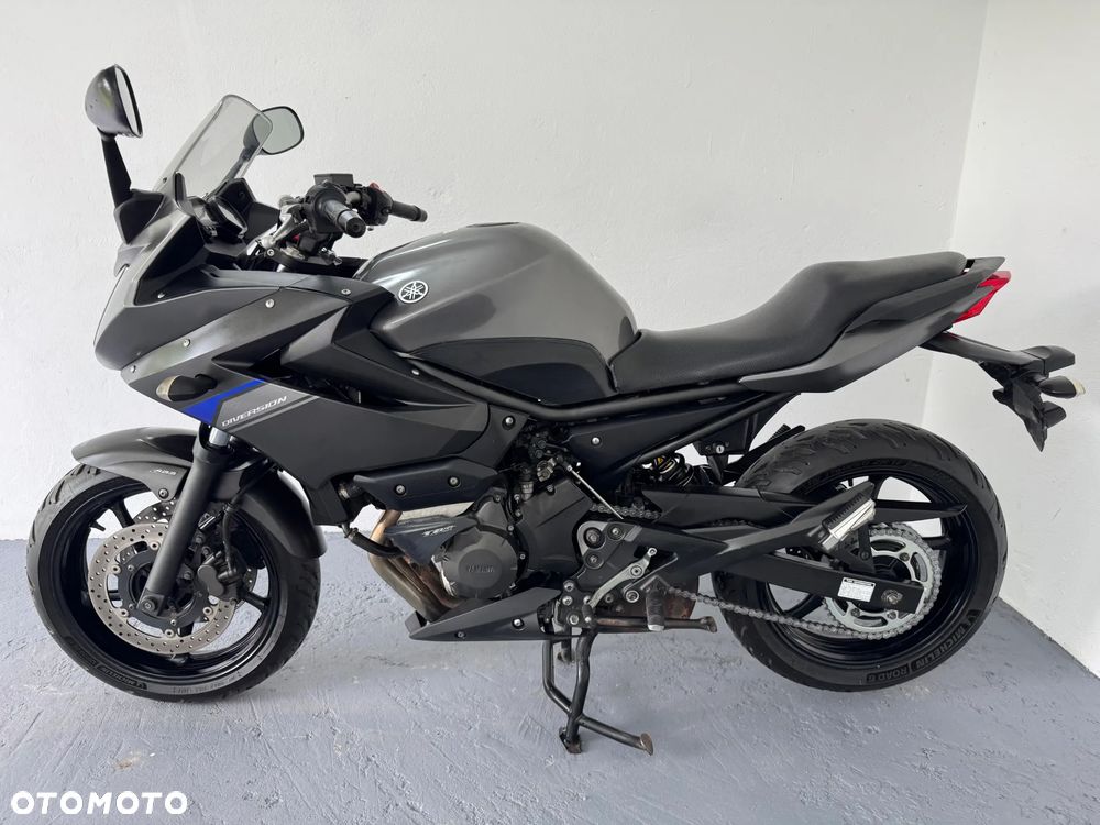 Yamaha XJ - 9