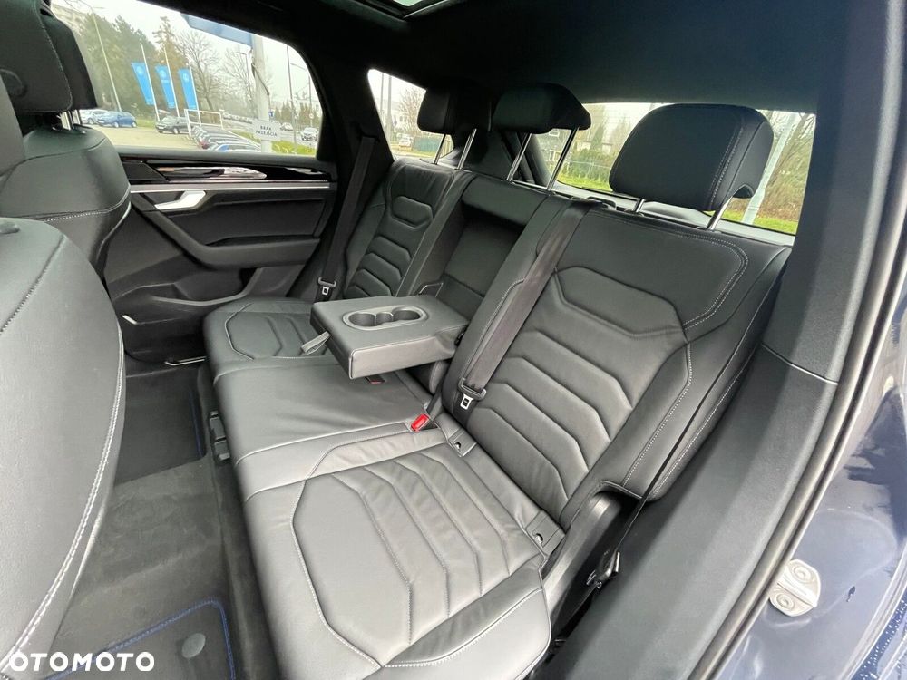 Volkswagen Touareg - 26