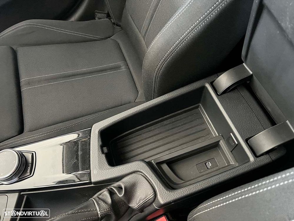 BMW 330 e iPerformance - 16
