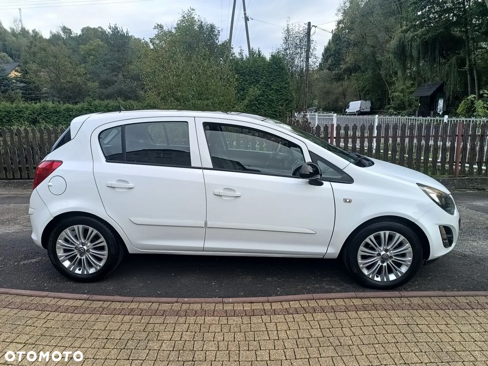 Opel Corsa 1.2 16V Cosmo S&S - 3