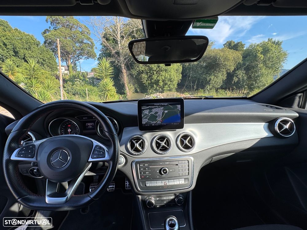 Mercedes-Benz CLA 180 d AMG Line - 11