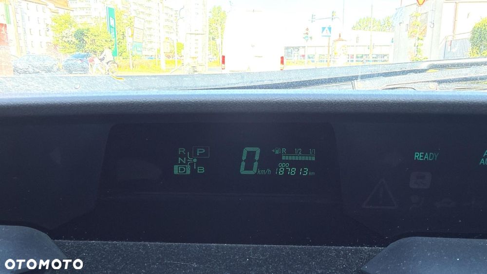 Toyota Prius - 8