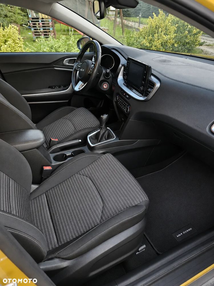 Kia XCeed 1.5 T-GDI M - 13