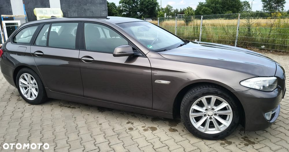 BMW Seria 5 520d Luxury Line - 4
