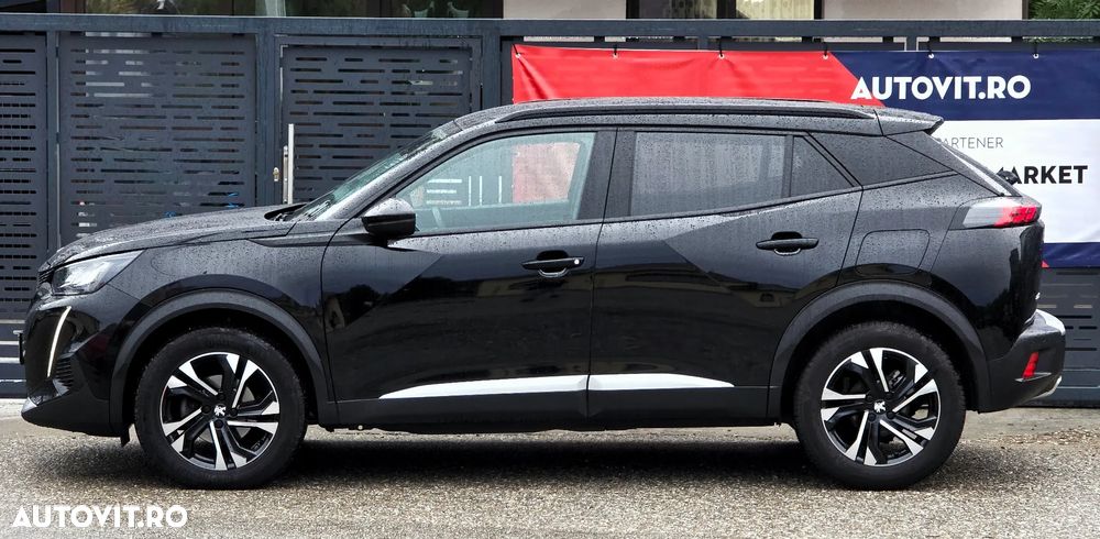 Peugeot 2008 PureTech 130 EAT8 GT - 8