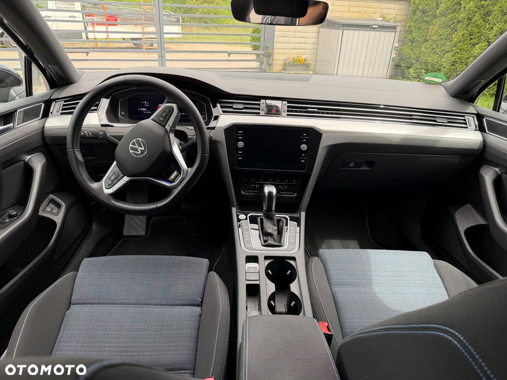 Volkswagen Passat - 6