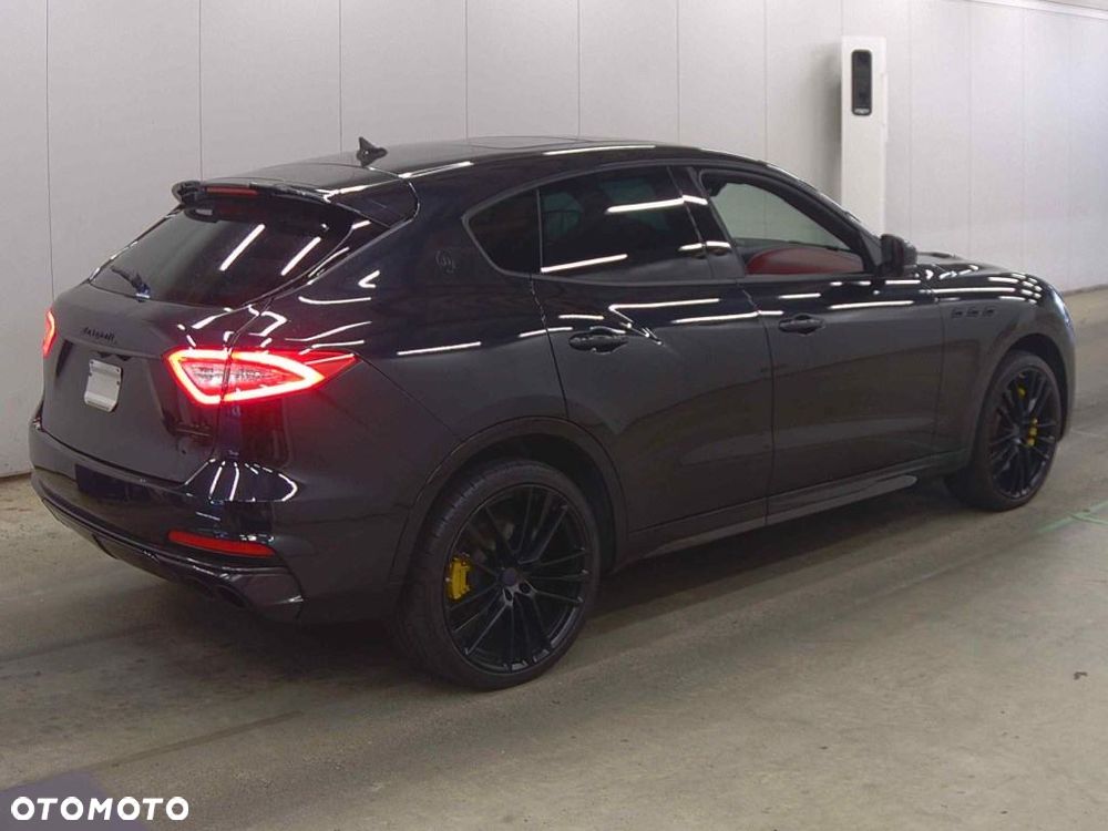 Maserati Levante Trofeo - 4