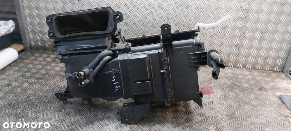 OBUDOWA NAGRZEWNICY AVENSIS T25 87010-05450 EUROPA - 1