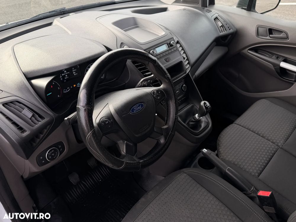 Ford Transit Connect - 14