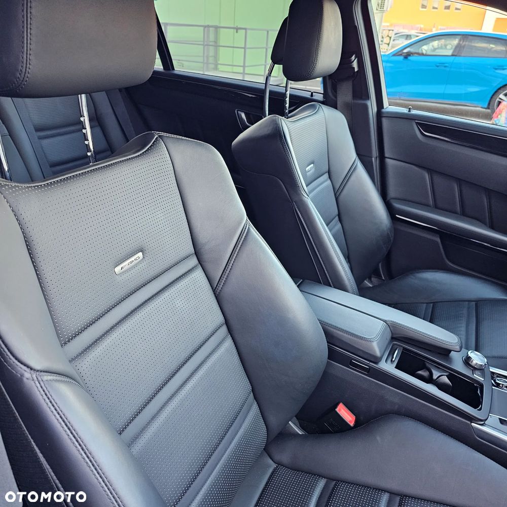 Mercedes-Benz Klasa E 63 AMG 4Matic AMG Speedshift MCT - 29