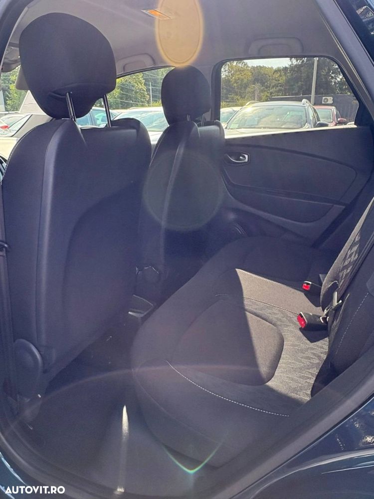 Renault Captur - 15