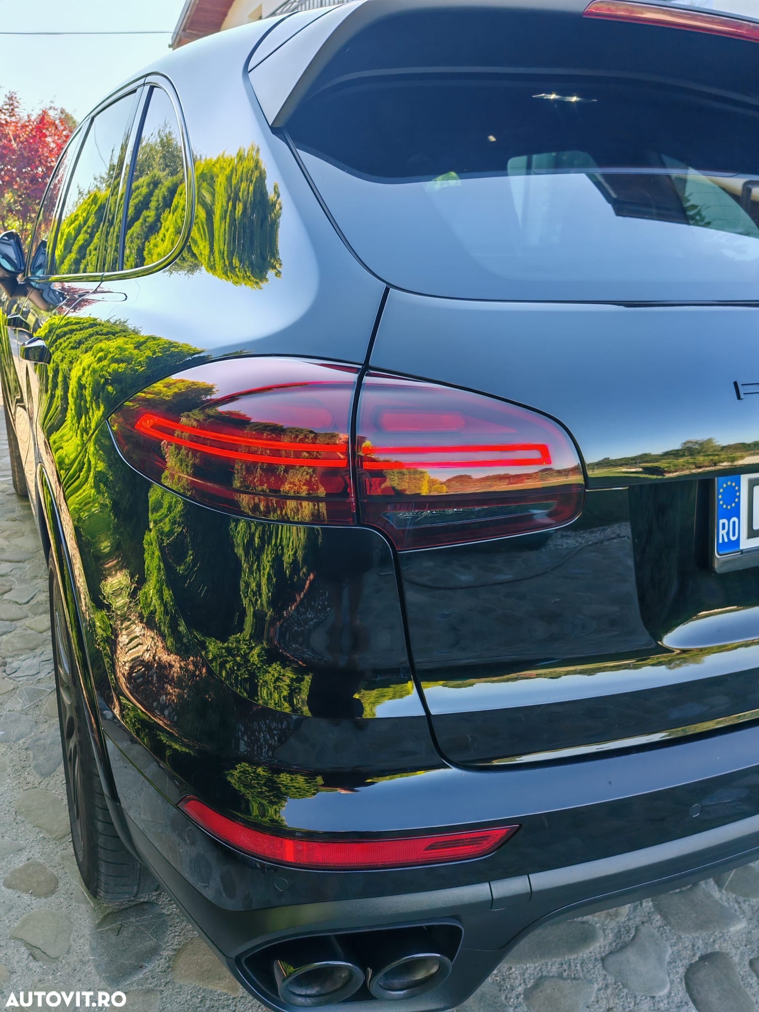 Porsche Cayenne 3.0 L - 6