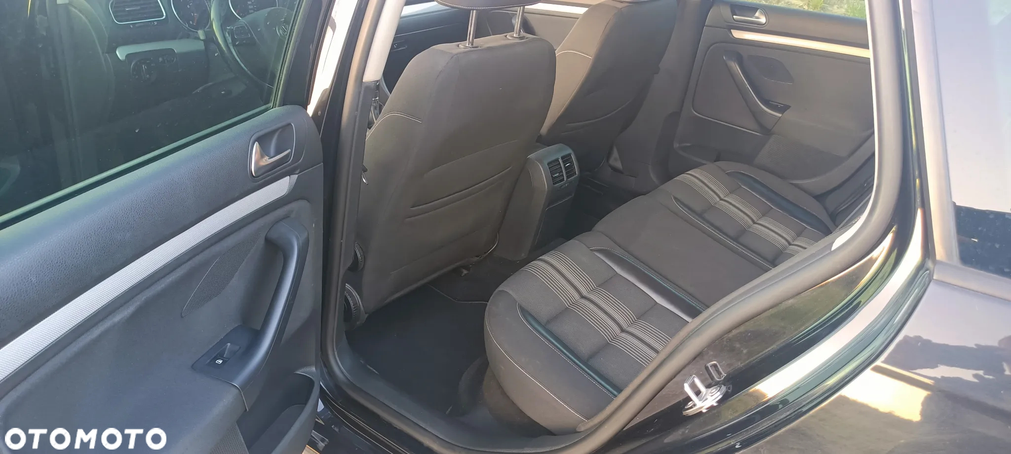 Volkswagen Golf 1.2 TSI MATCH - 10