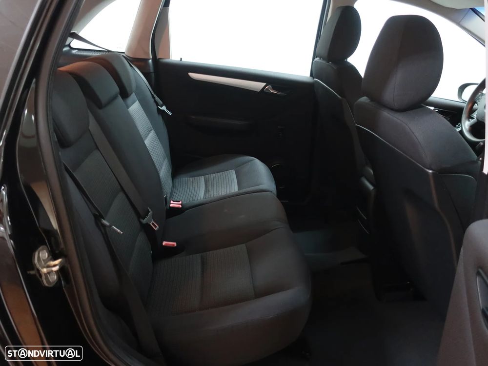 Mercedes-Benz B 180 CDi - 26