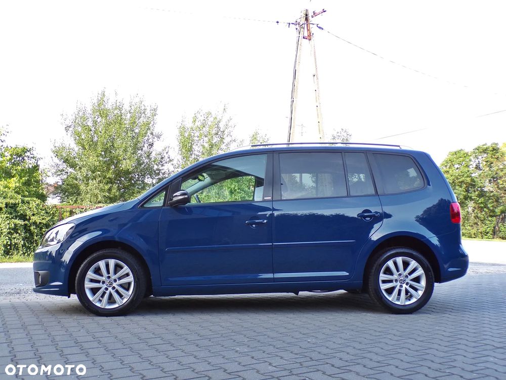 Volkswagen Touran 2.0 TDI DPF STYLE - 8