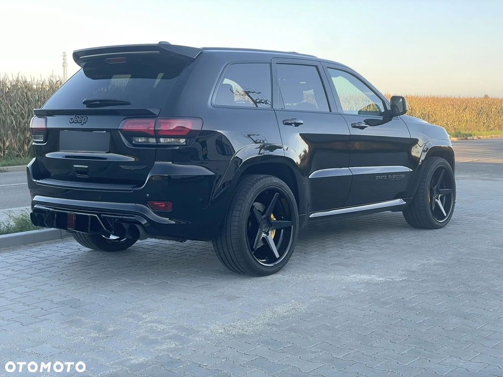 Jeep Grand Cherokee - 29