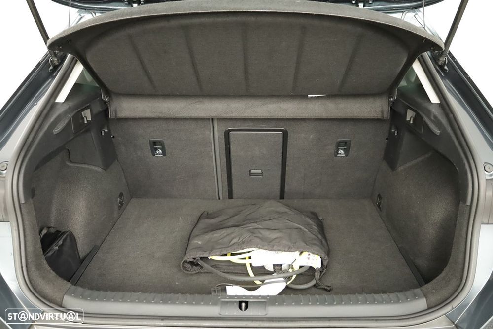 Cupra Formentor 1.4 e-Hybrid DSG - 24