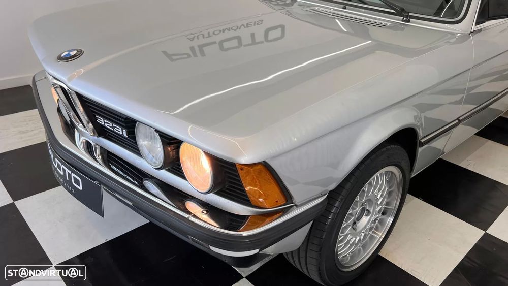 BMW 323 - 2