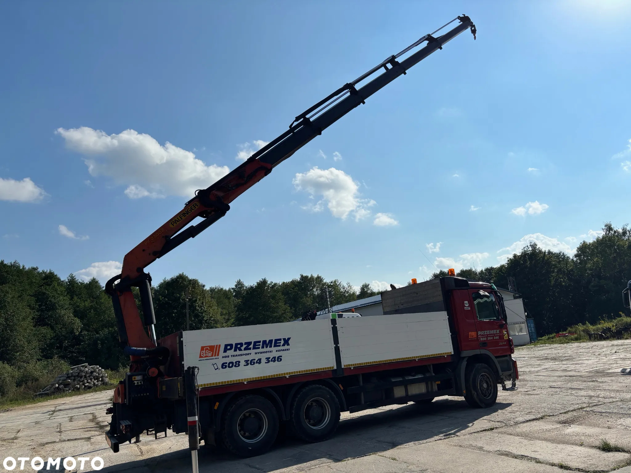 Mercedes-Benz Actros - 3
