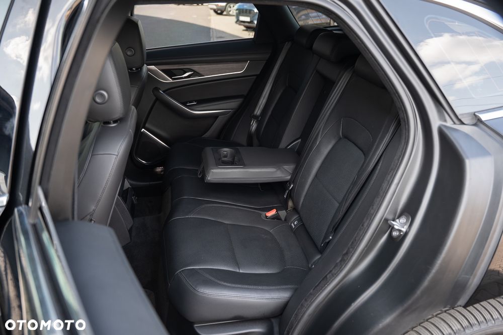 Jaguar F-Pace D200 AWD R-Dynamic HSE - 32