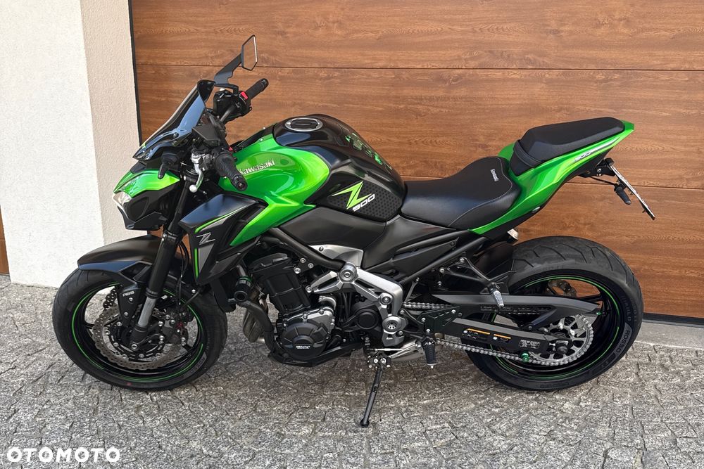 Kawasaki Z 900 - 16